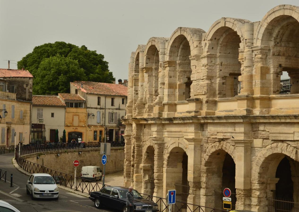 Aux Pieds Des Arènes Appartement Arles