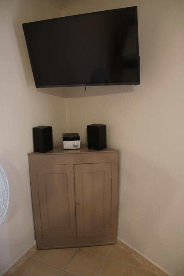 Appartement Aux Pieds Des Arenes