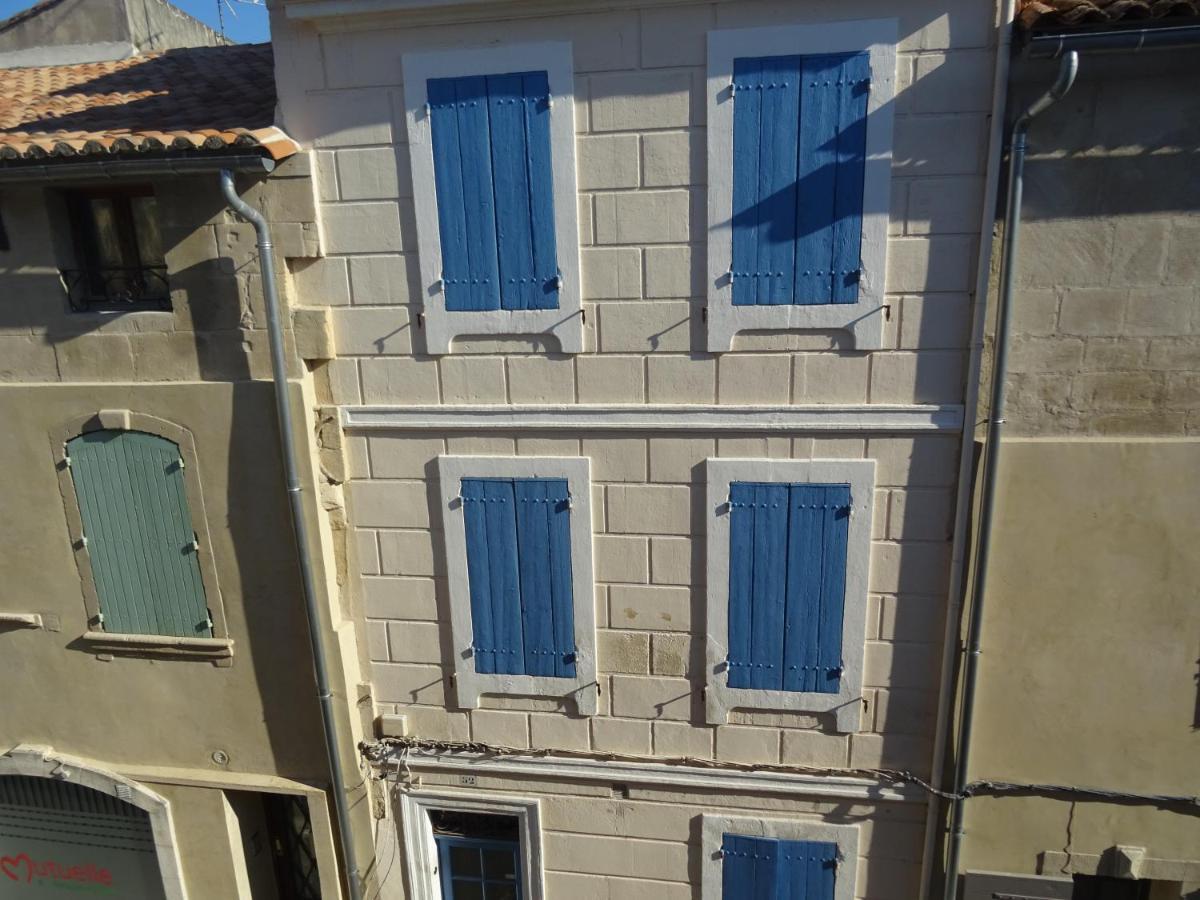 Appartement Aux Pieds Des Arenes *