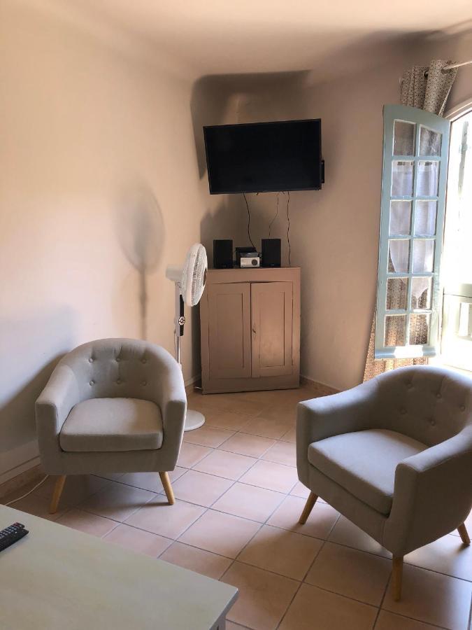 Appartement Aux Pieds Des Arenes